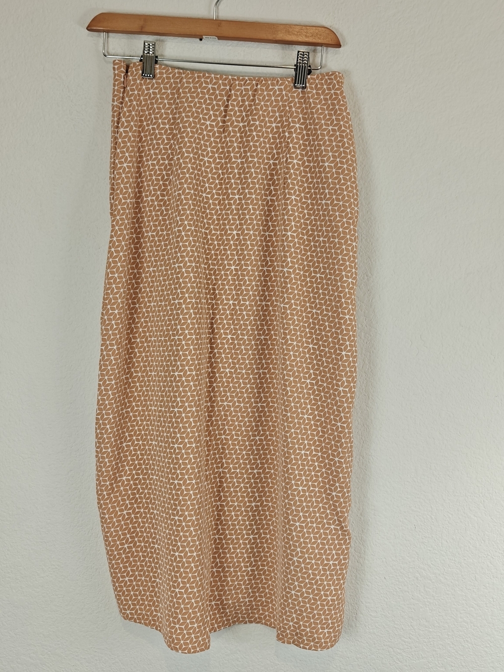Abercrombie & Fitch Geometric Print Midi Skirt Side Slit Dipped Waist Tan Sz S - Picture 8 of 10